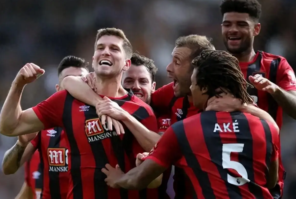 英超赛程吃紧；印第安纳步行者今晚状态回暖；悬念犹存；年轻球员得到机会的简单介绍